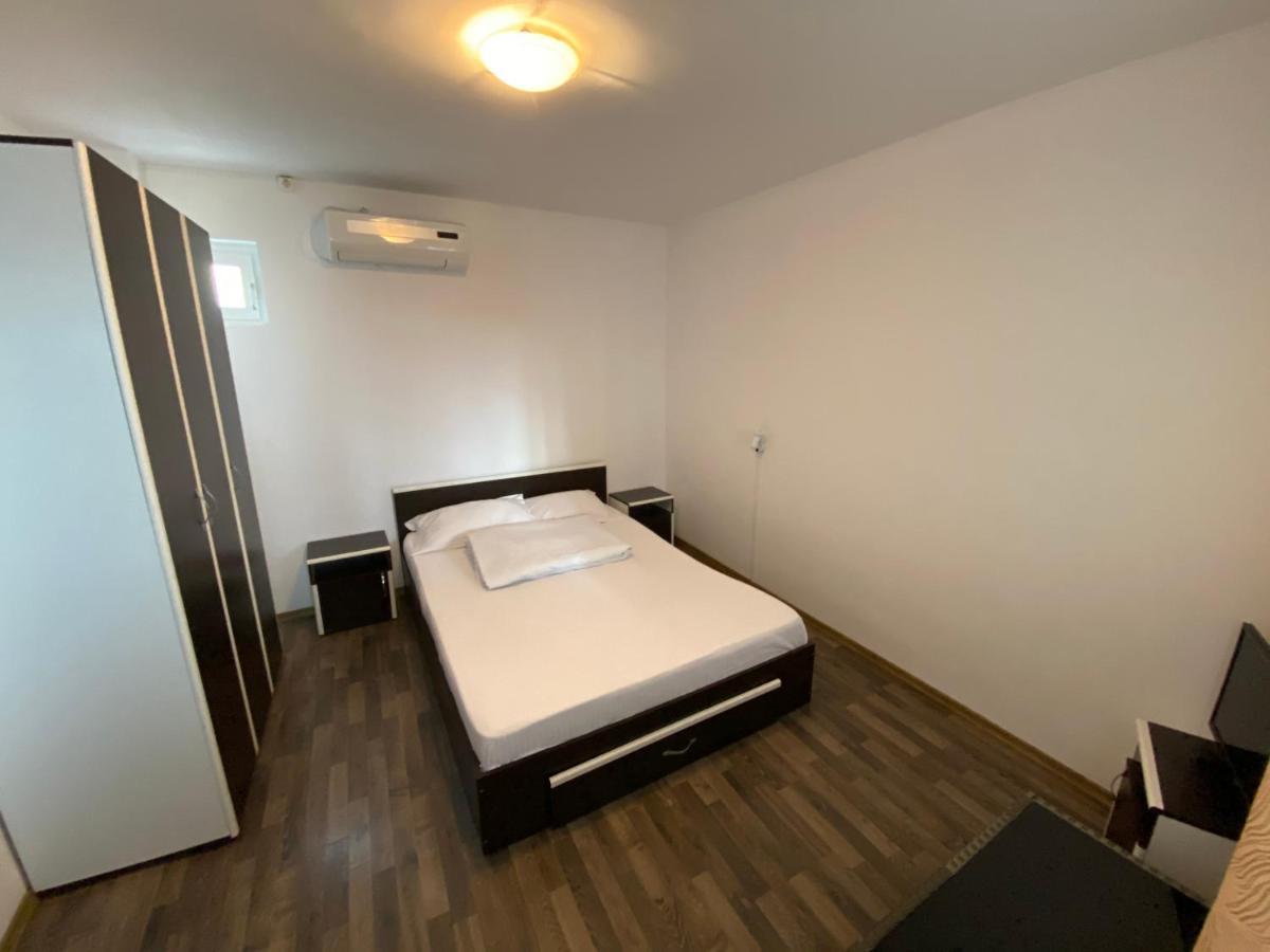 Casa Ciobi Hotel Două Mai Buitenkant foto