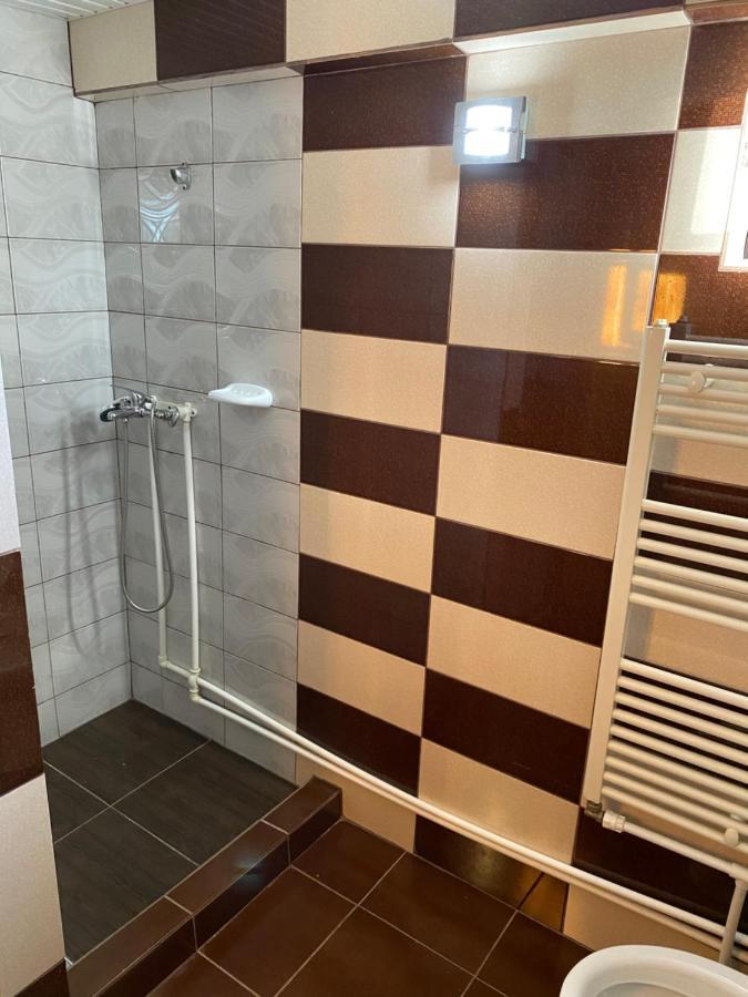 Casa Ciobi Hotel Două Mai Buitenkant foto
