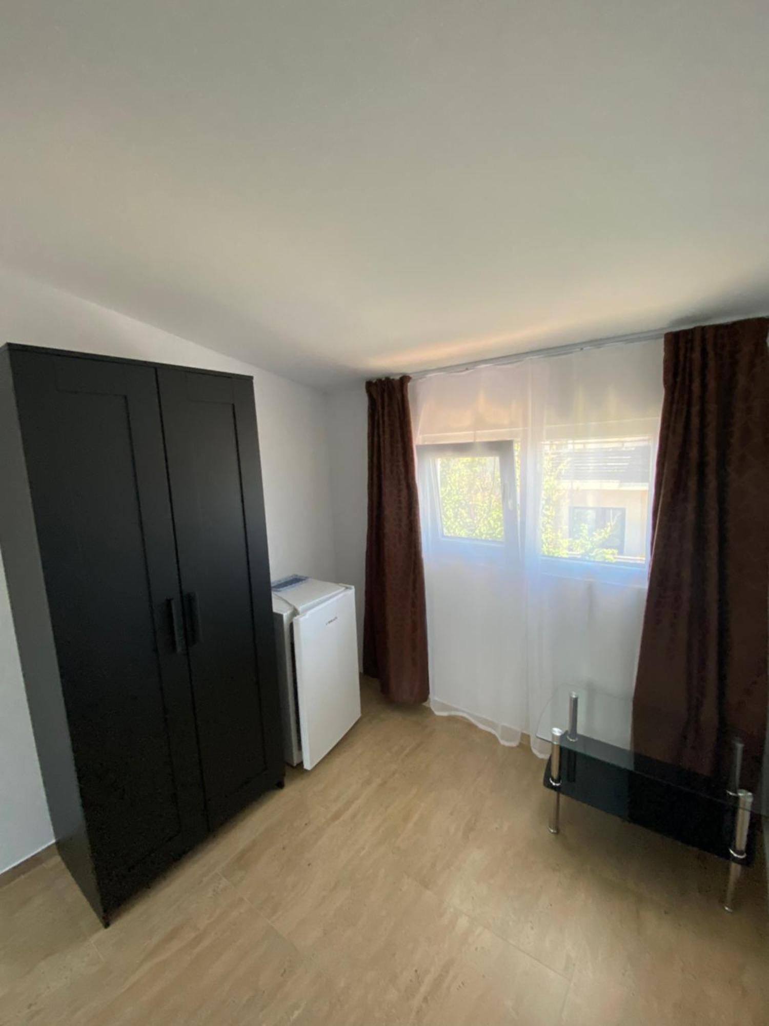 Casa Ciobi Hotel Două Mai Buitenkant foto