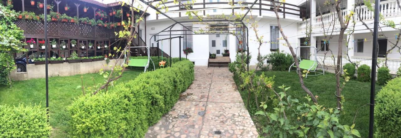 Casa Ciobi Hotel Două Mai Buitenkant foto